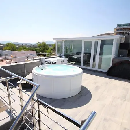 公寓 With Terrace And Jacuzzi In Puerto De Pollenca 120 M² 波连萨港